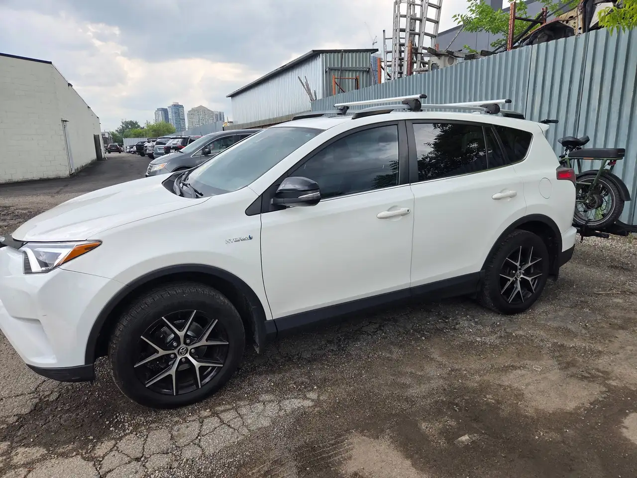 Toyota RAV 4 снимка Toyota RAV 4