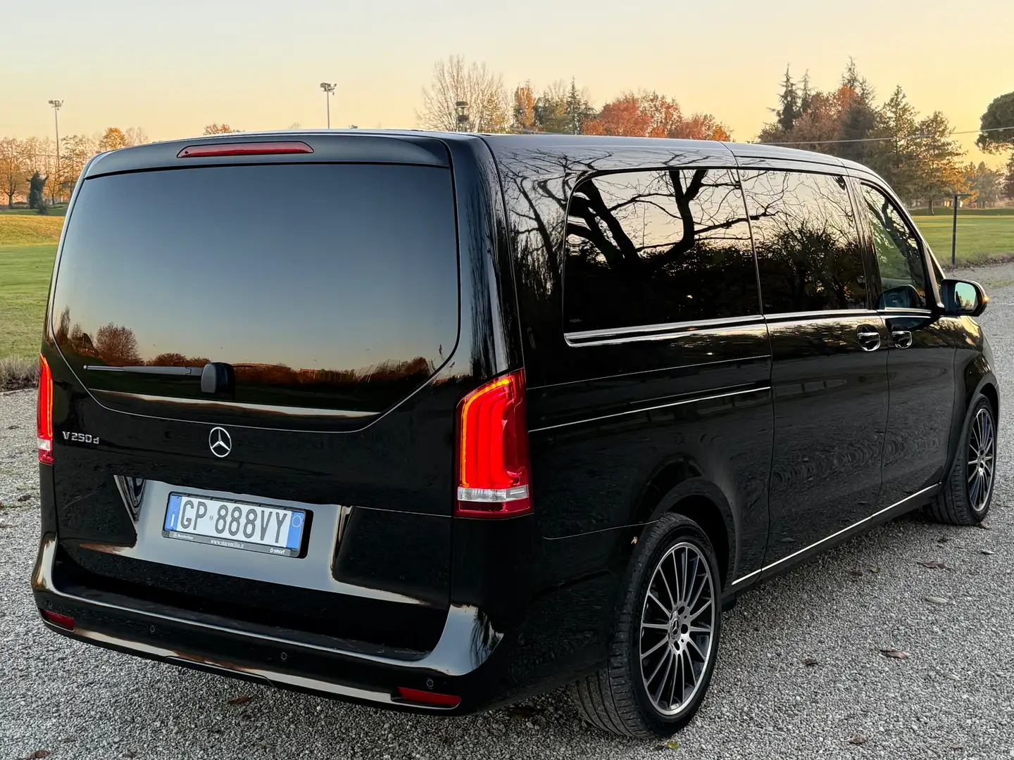 Mercedes-Benz V V Extralong 250 - PIU IVA 22% - PREZZO TOP ITALIA Schwarz - 1