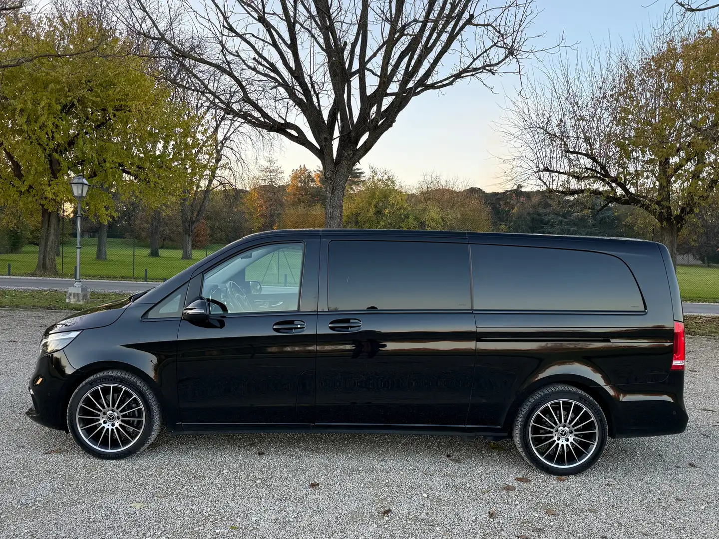 Mercedes-Benz V V Extralong 250 - PIU IVA 22% - PREZZO TOP ITALIA Nero - 1