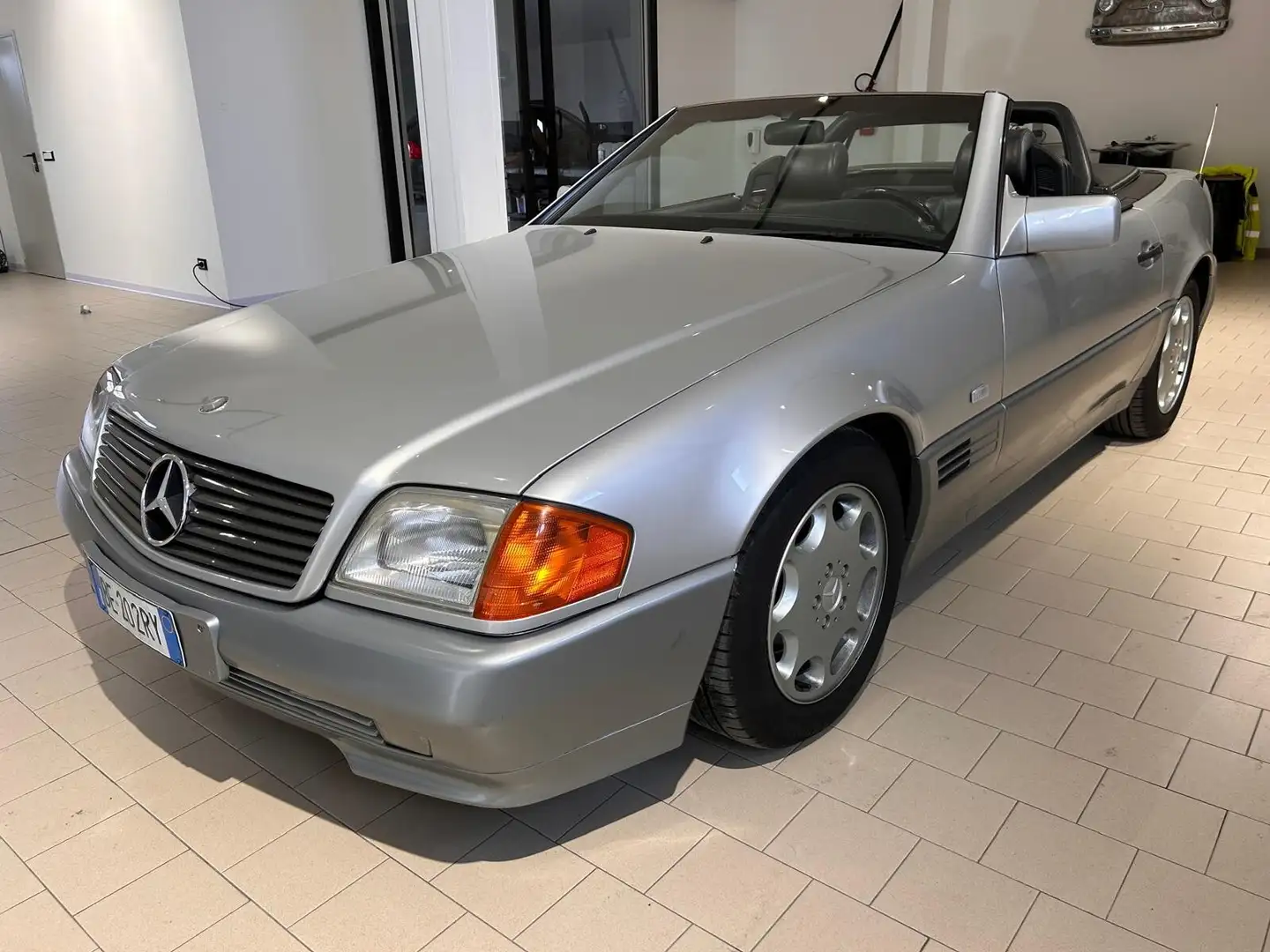 Mercedes-Benz SL 300 300 SL-24 cat Stříbrná - 1