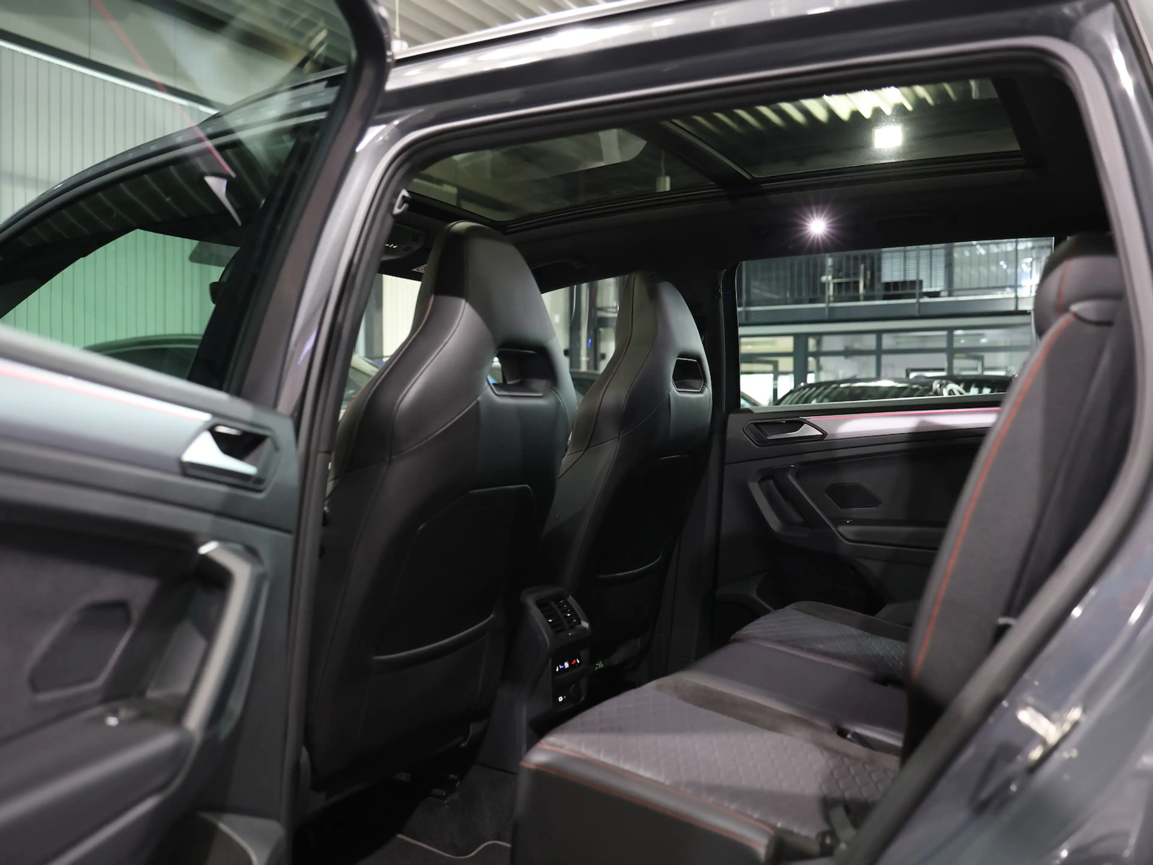 SEAT Tarraco 2.0 TDI DSG FR-SPORT / 7-SITZER,PANORAMA — photo 15