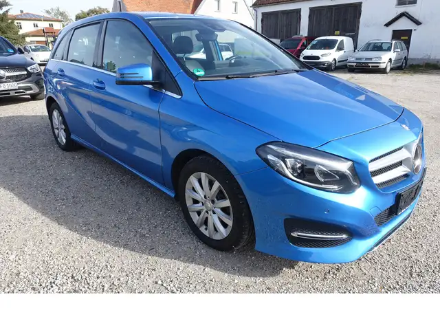 Mercedes-Benz B 200 Urban ACC Kamera PDC Sitz- u. Standheizung