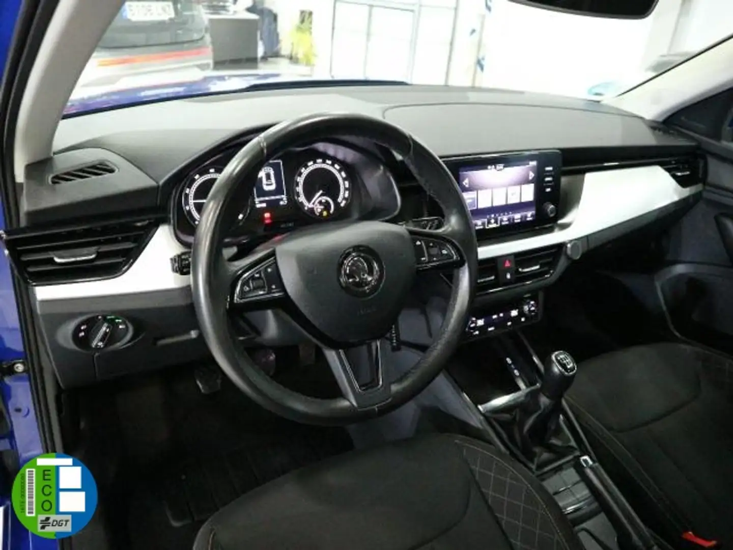 Skoda Kamiq 1.0 TGI Albastru - 2