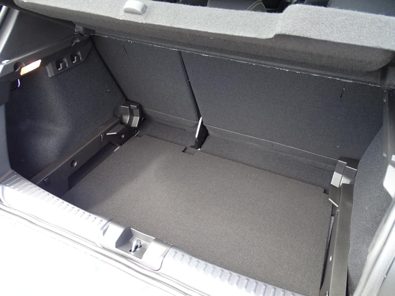 Dacia Sandero 1.0 TCe 110 limited edition FULL OPTIONS / METALLI — photo 9