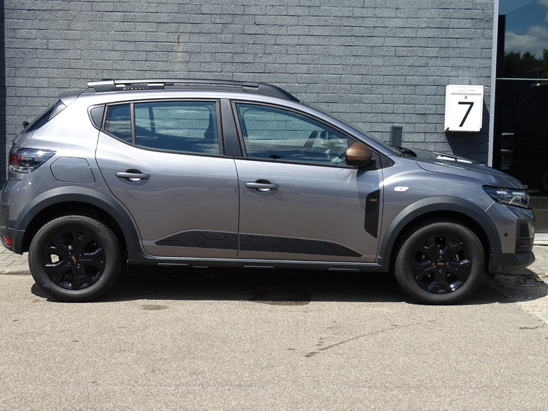 Dacia Sandero 1.0 TCe 110 limited edition FULL OPTIONS / METALLI — photo 16