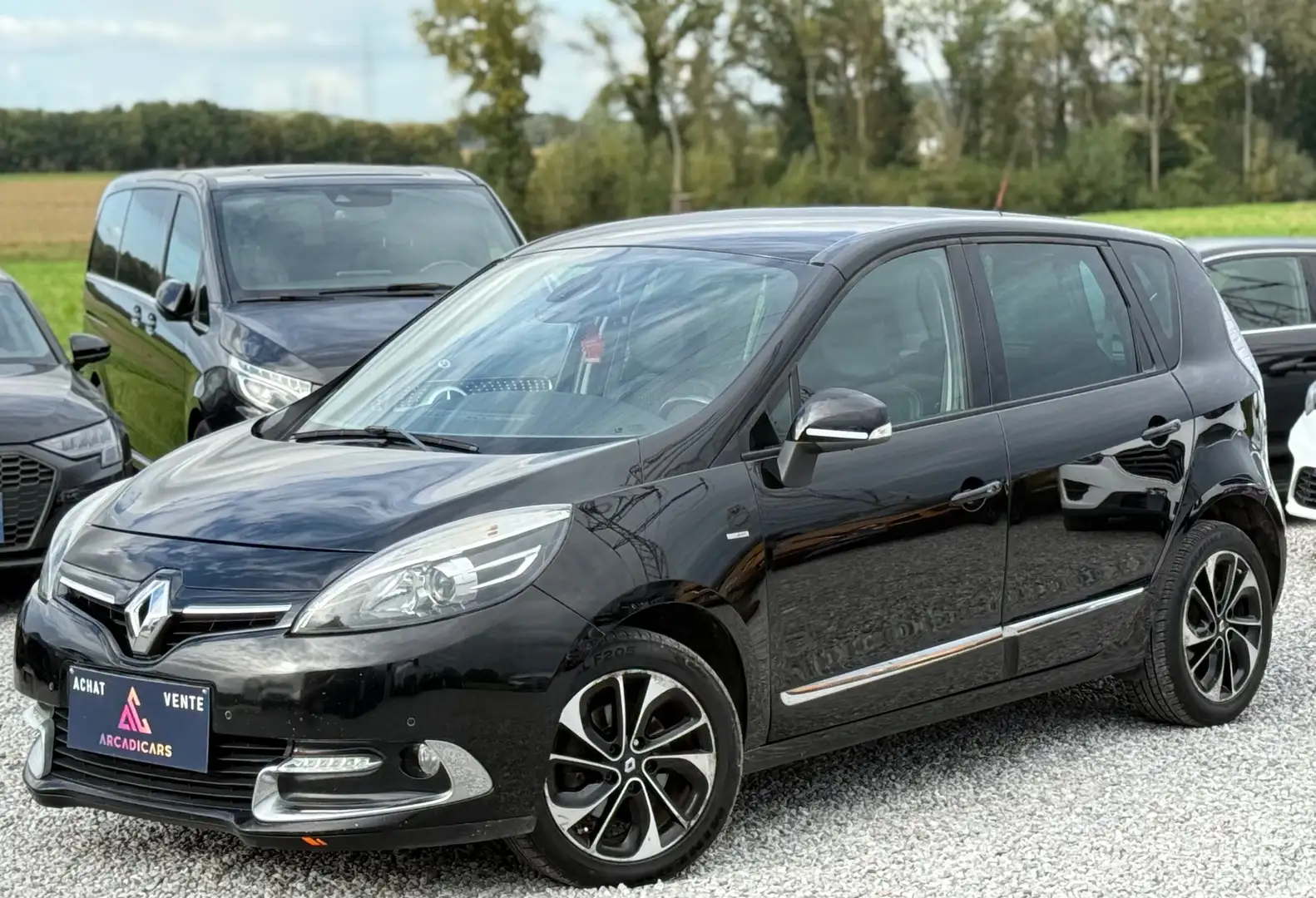 Renault Scenic 1.5 dCi Bose - Boite automatique - Full options Zwart - 1