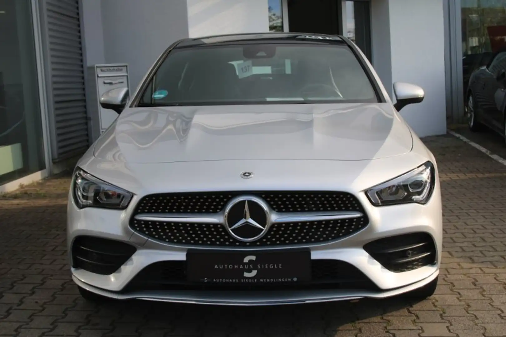Mercedes-Benz CLA 250 e Shooting Brake AMG Line AHK Navi LED Leder/Alc. Silber - 2