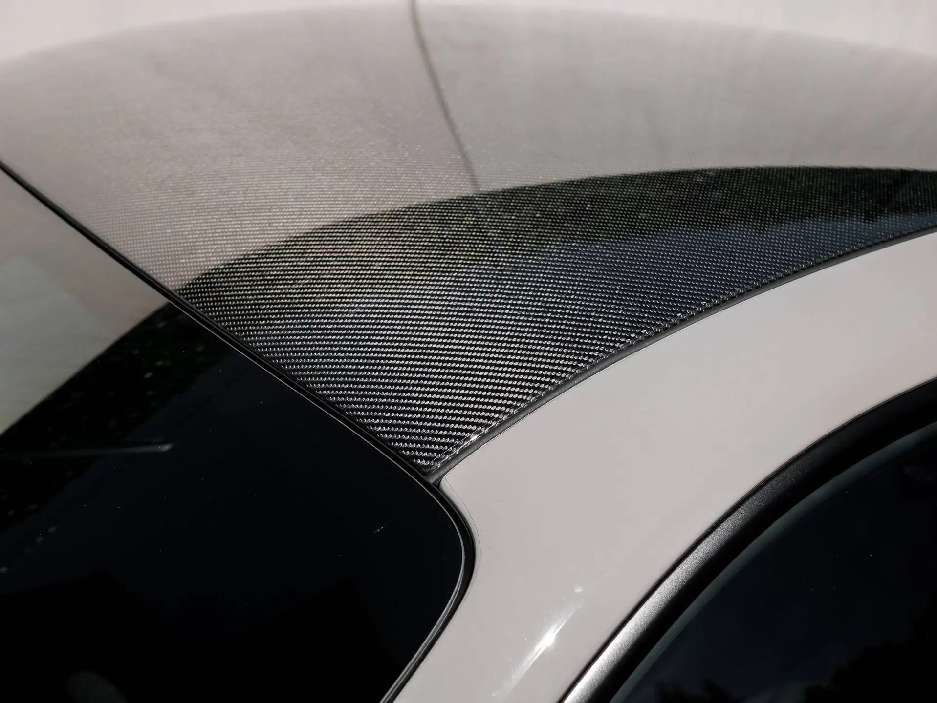포르쉐 911 GT3 2024 화이트 사진 8