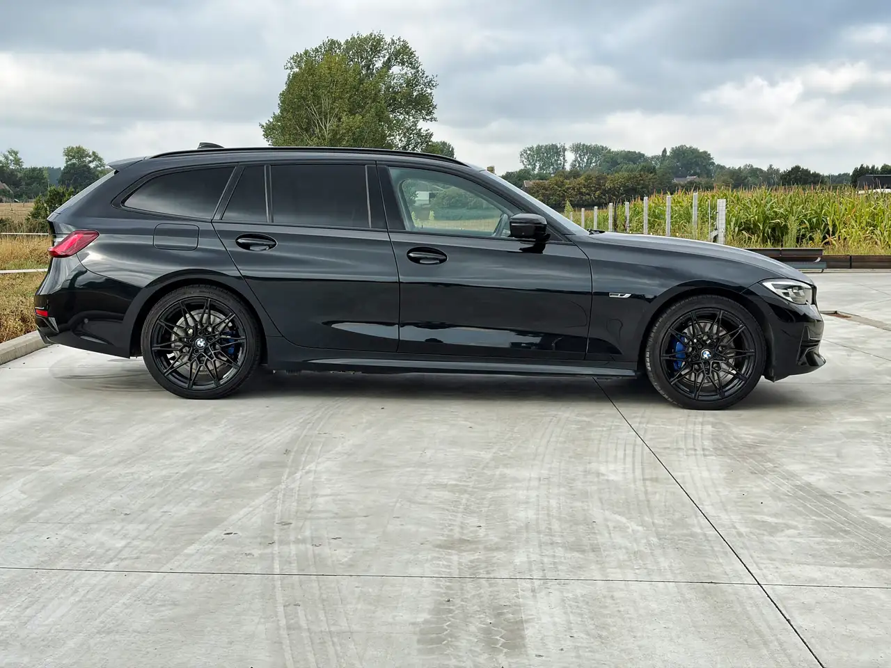 BMW 330 Touring 330eA PHEV * PANO * 360° CAMERA * HUD * LEDER *, миниатюра 2