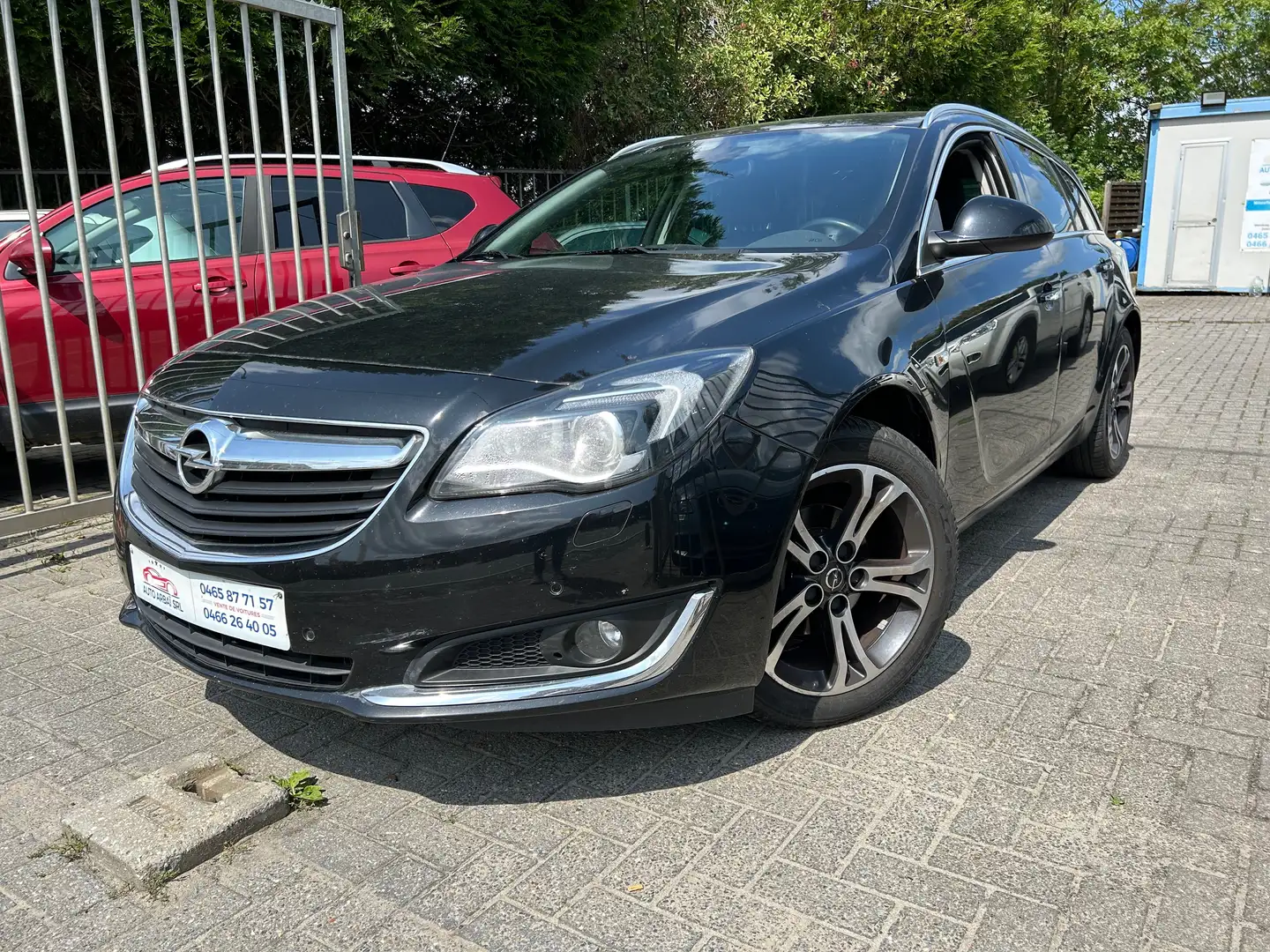 Opel Insignia Insignia Sports Tourer 1.6 CDTi ECOTEC Cosmo Schwarz - 2