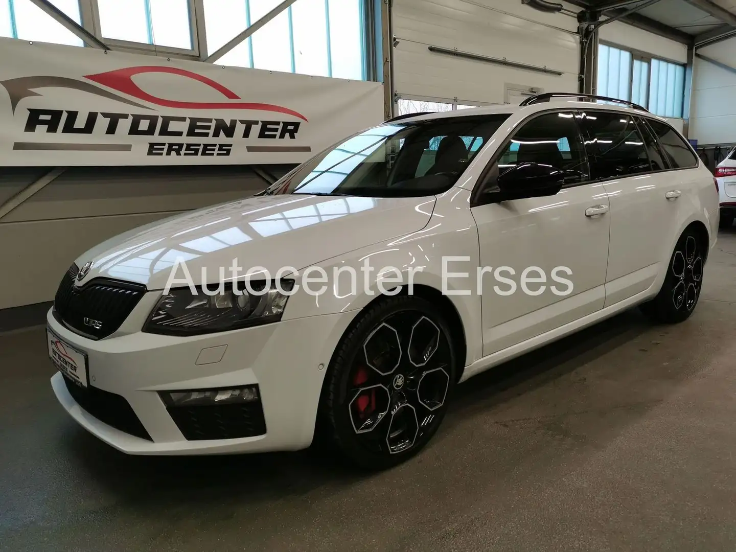 Skoda Octavia Combi 2.0 TSI RS DSG Navi ACC LED Leder Bílá - 2