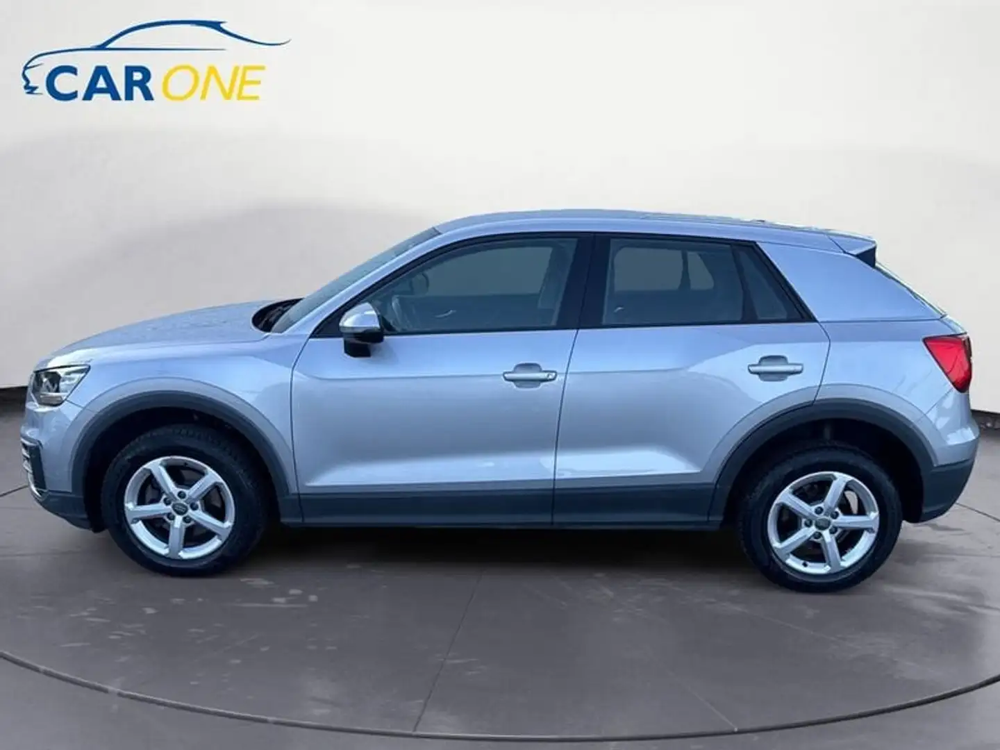 Audi Q2 30 TDI Business Argento - 2