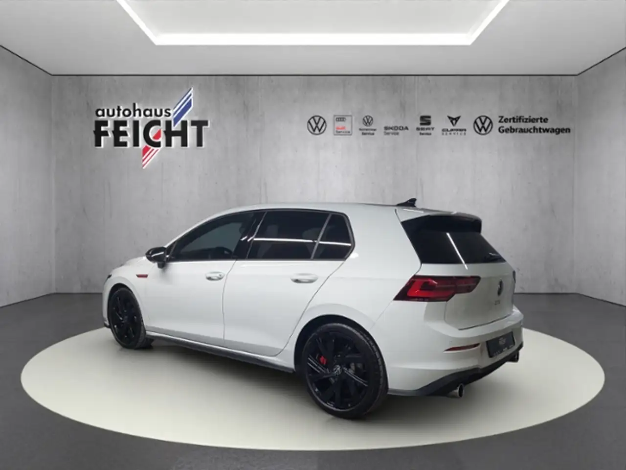 Volkswagen Golf VIII GTI 2.0 TSI MATRIX-LED+NAV+RFK+APP+ACC 2