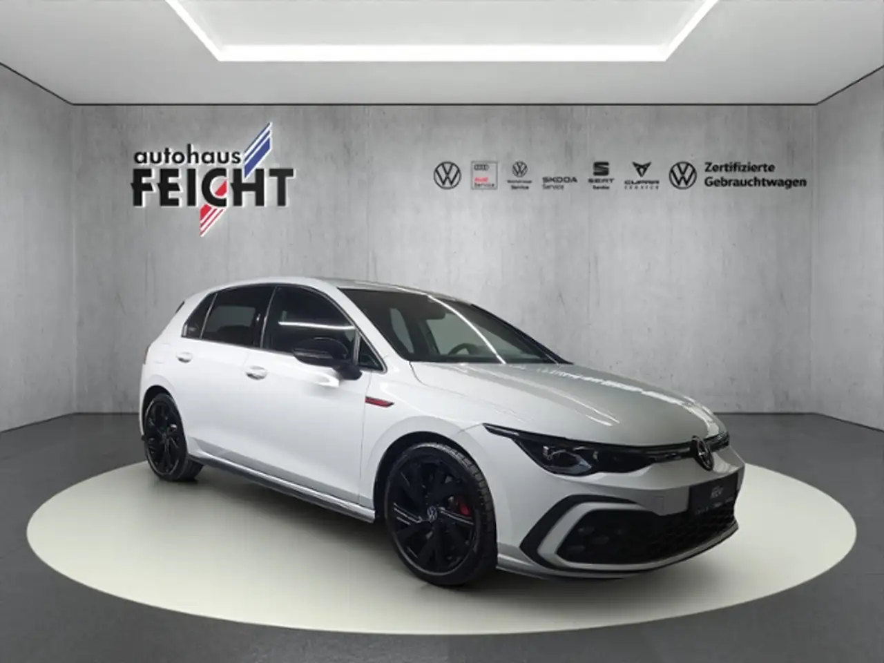 Volkswagen Golf VIII GTI 2.0 TSI MATRIX-LED+NAV+RFK+APP+ACC 4