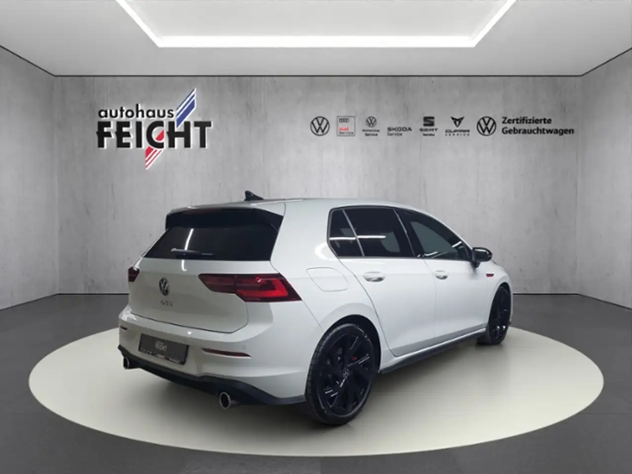 Volkswagen Golf VIII GTI 2.0 TSI MATRIX-LED+NAV+RFK+APP+ACC 3