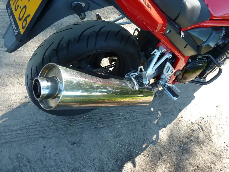 Suzuki Bandit 650 - foto 6