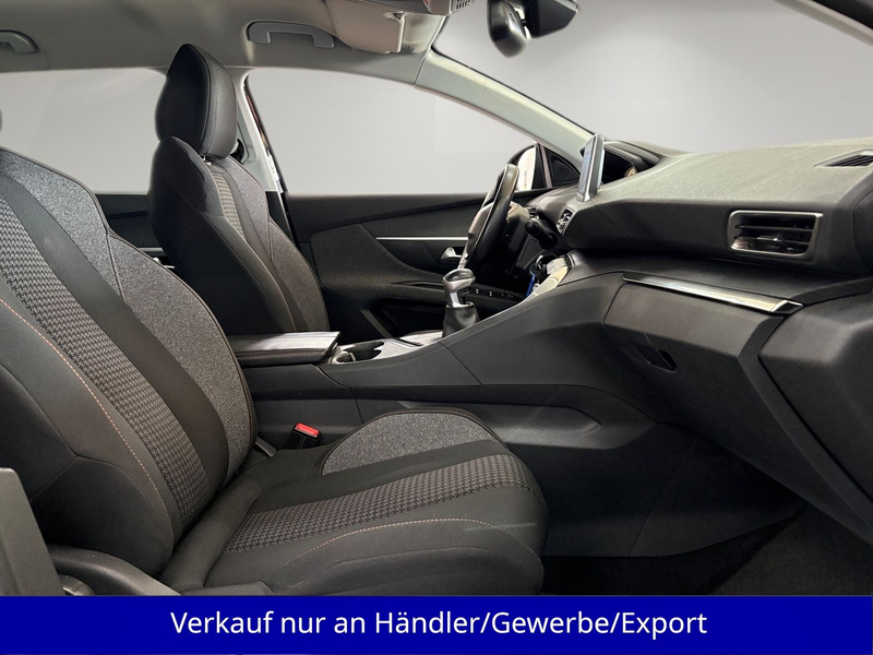 Peugeot 5008 1.2i 7-Sitzer AAC SHZ Navi PDC — photo 14