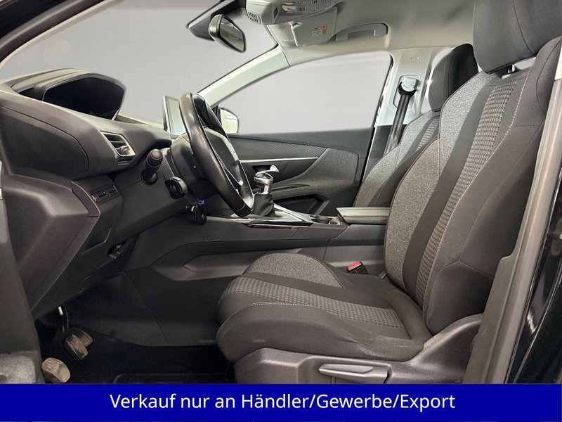 Peugeot 5008 1.2i 7-Sitzer AAC SHZ Navi PDC — photo 9