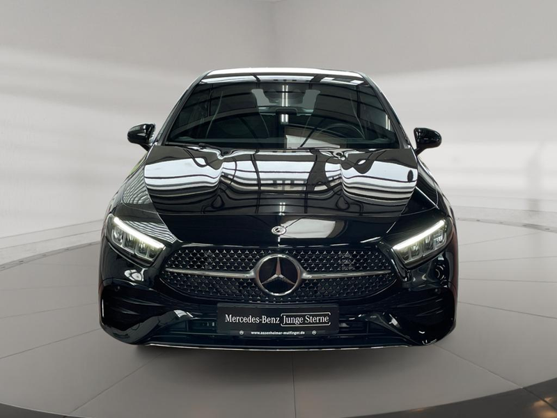 Mercedes-Benz A 180 AMG AMG+MBUX+Fahrassist+Wide+Cam+LED+Navi — photo 7