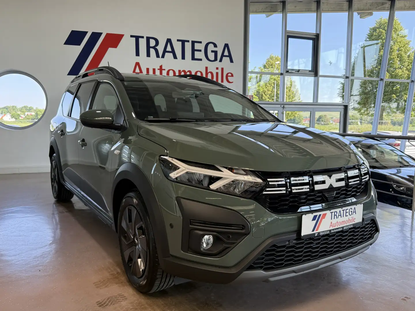Dacia Jogger TCe 110 Expression 7-Sitzer TW SH NAV CAM Vert - 1