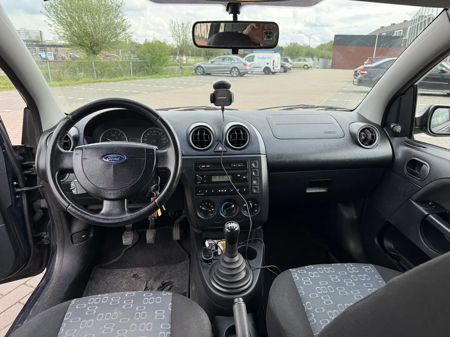 Ford Fiesta 1.25-16V Ambiente met nieuwe APK Blauw - 2