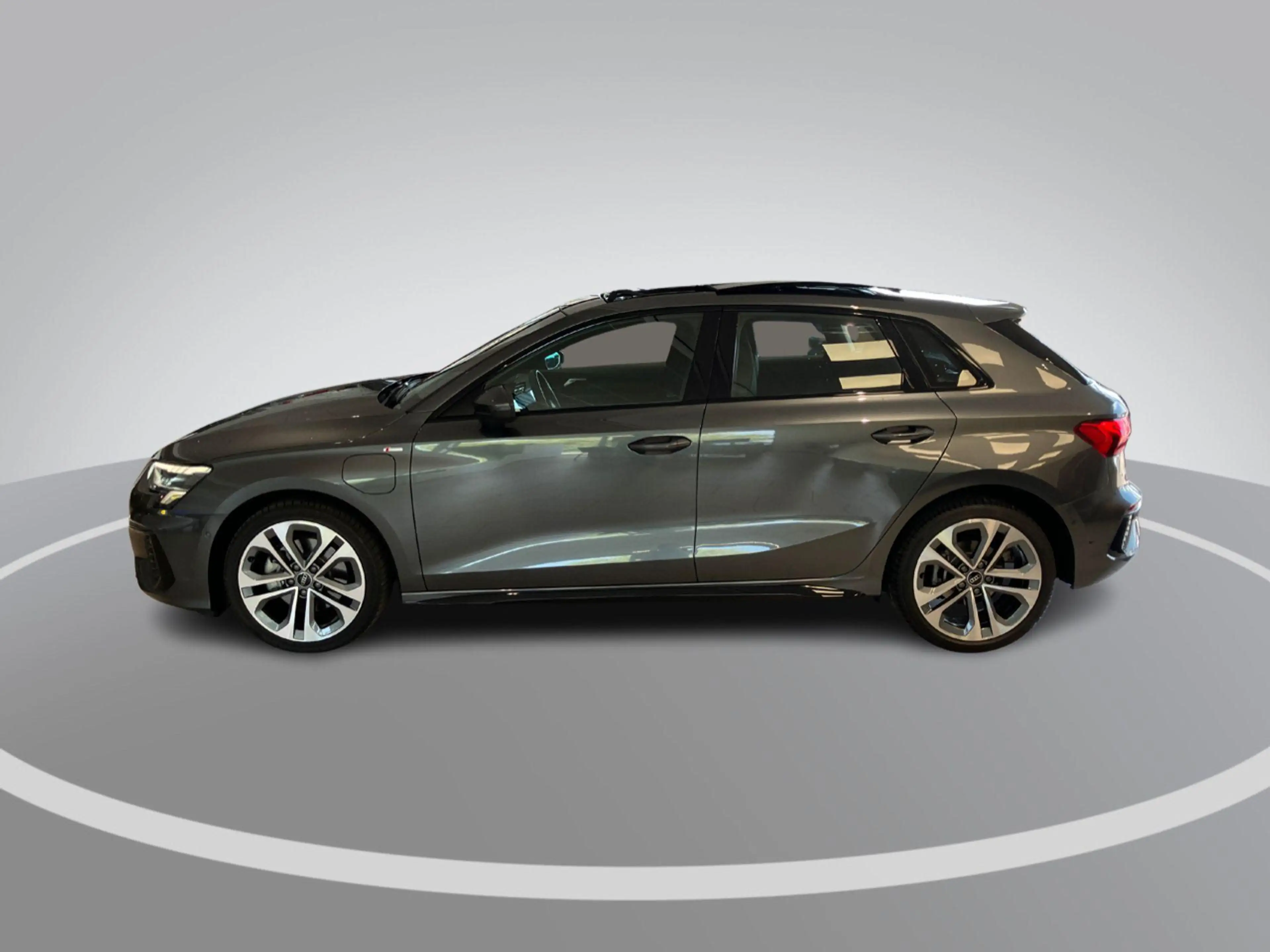 Audi A3 Sportback 40 TFSIe 150kW/204PK S Line · Panoramada — photo 3