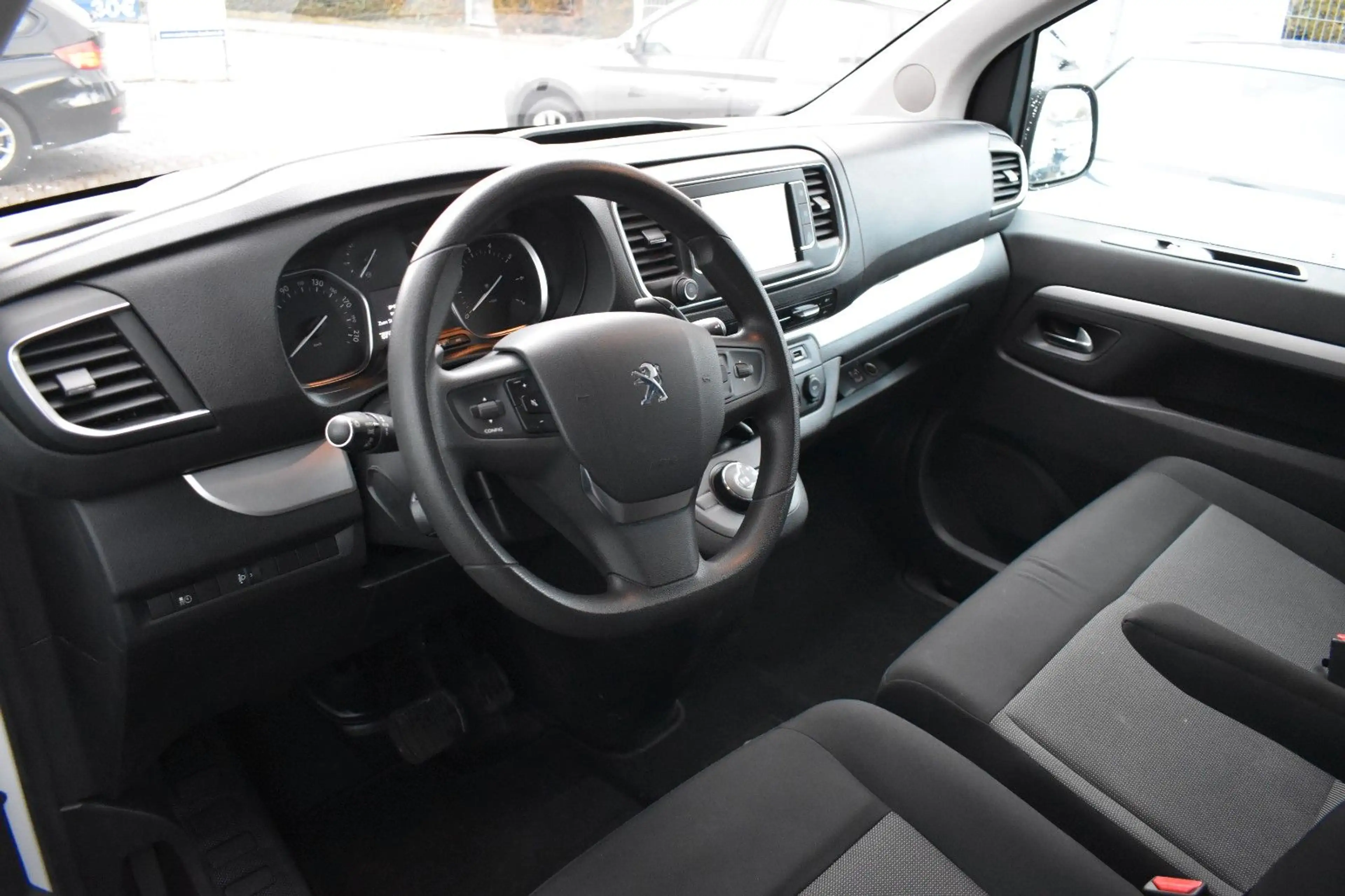 Peugeot Traveller Business L2*9-SITZER*AHK*SHZ*KAMERA* — photo 3