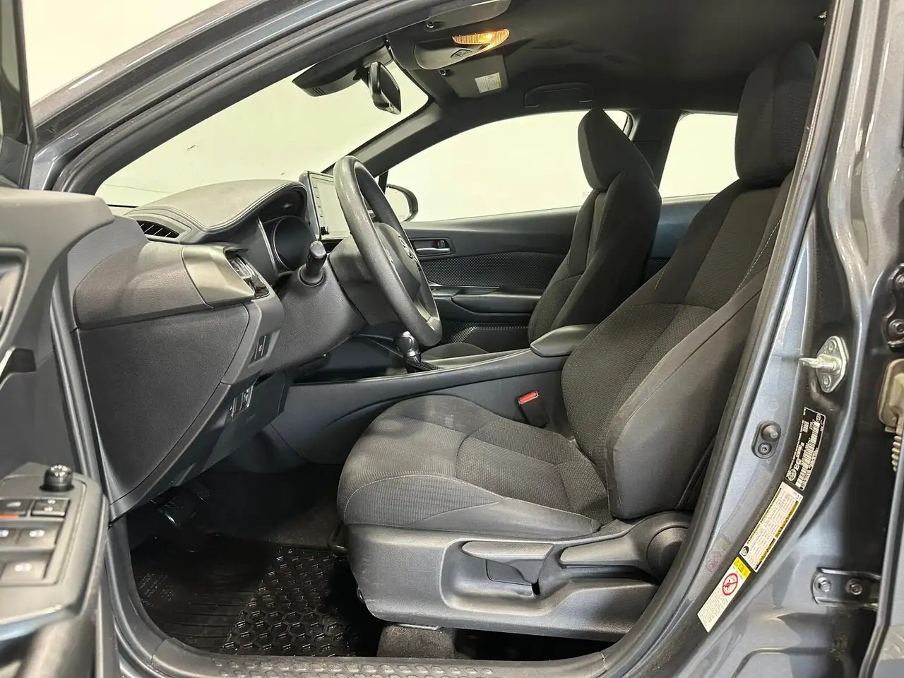 Toyota C-HR снимка Toyota C-HR