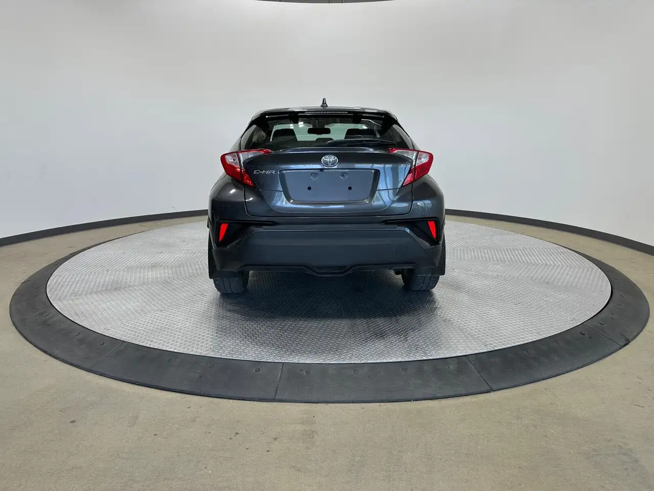 Toyota C-HR снимка Toyota C-HR