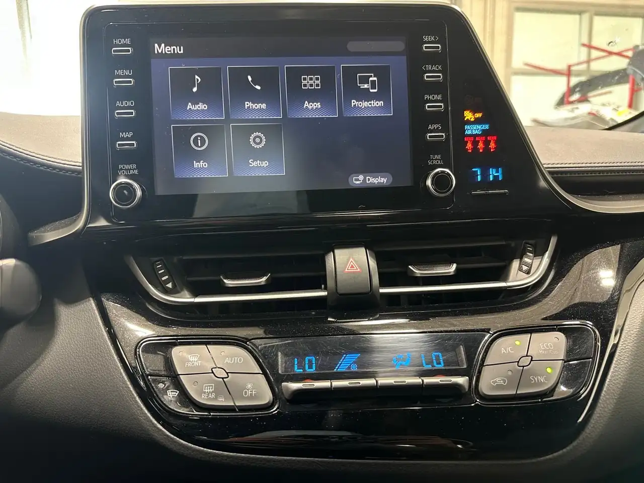 Toyota C-HR снимка Toyota C-HR