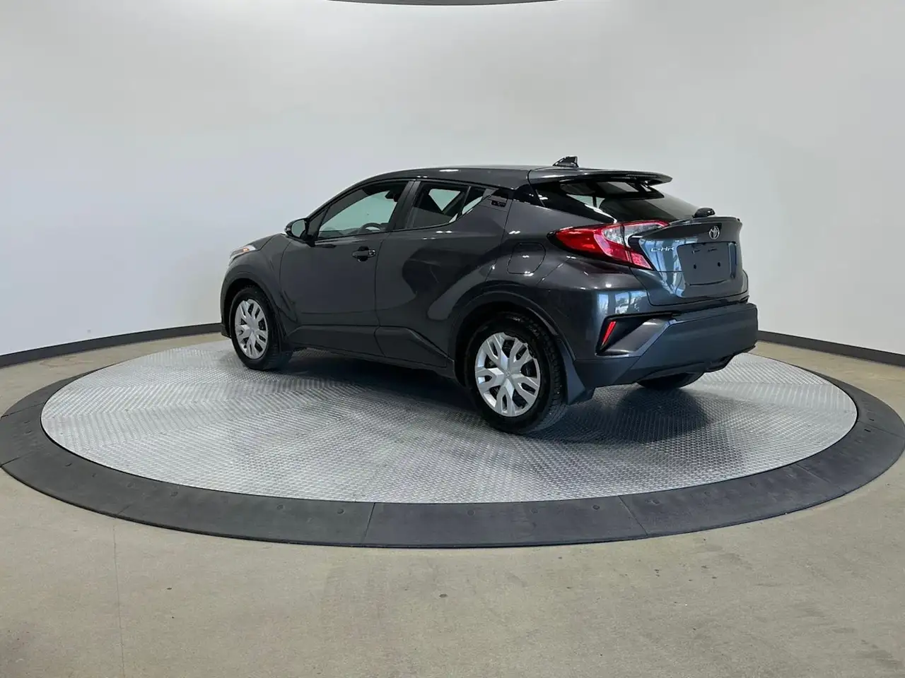 Toyota C-HR снимка Toyota C-HR