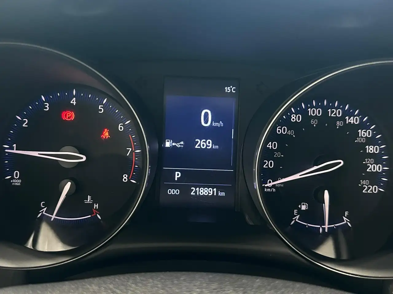 Toyota C-HR снимка Toyota C-HR