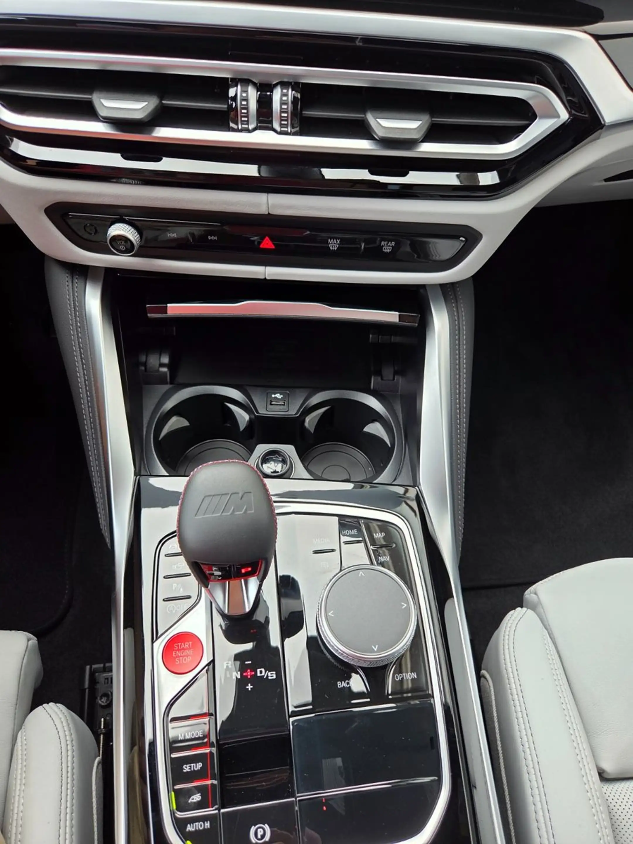 BMW M3 Touring Competition — photo 12