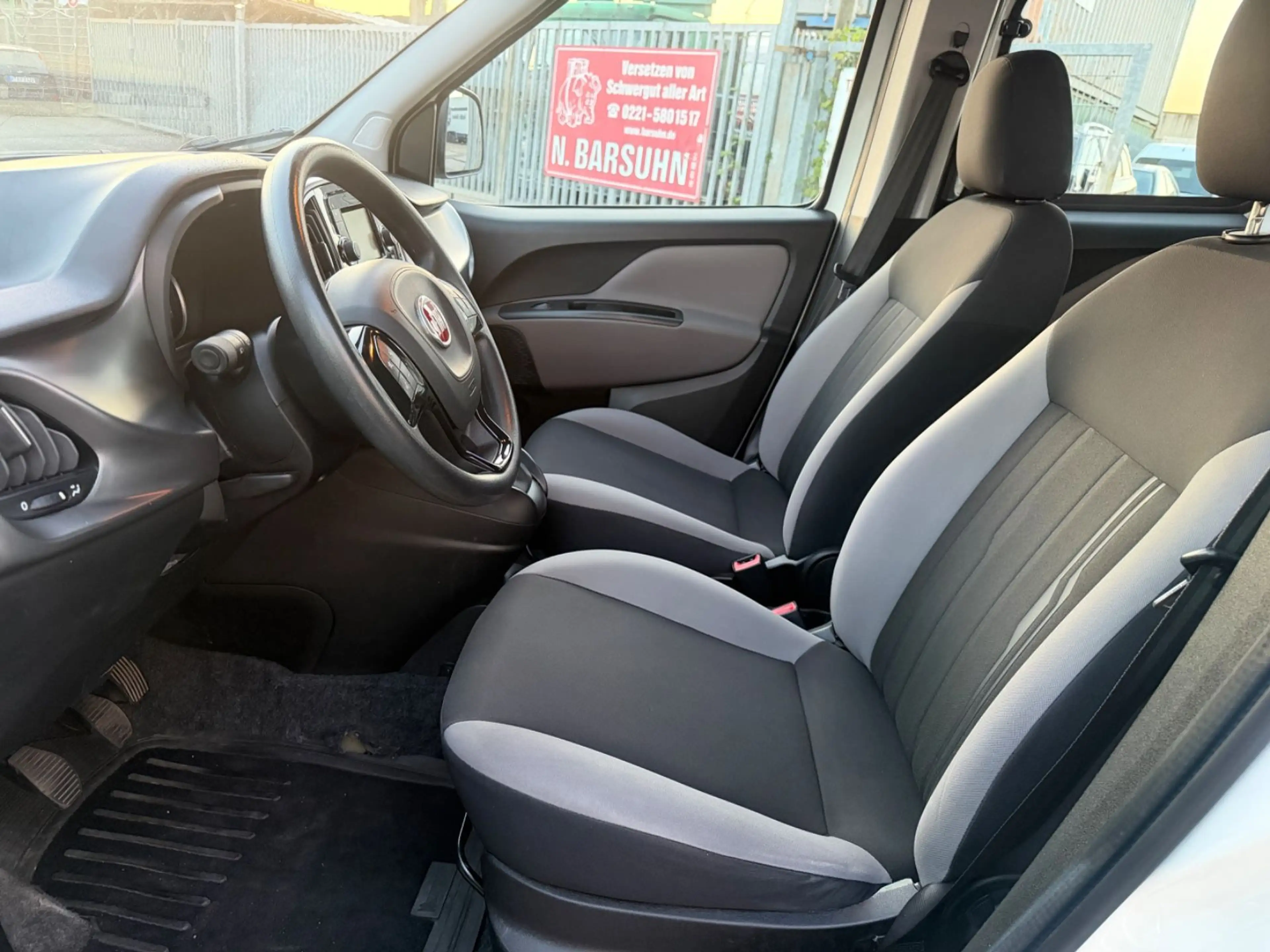 Fiat Doblo Doblò Lounge KLIMA/TÜV/1-Hand — photo 13