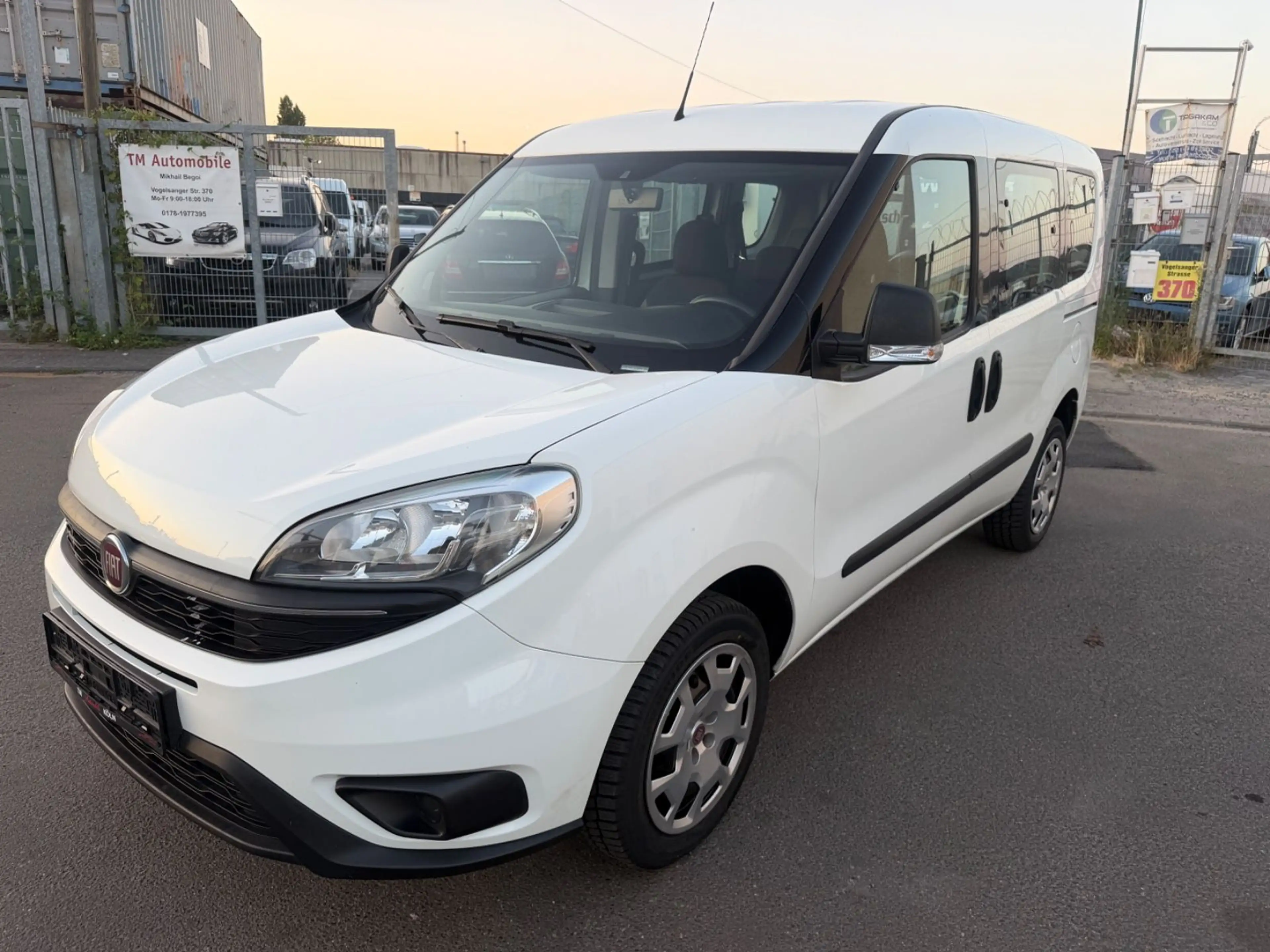 Fiat Doblo Doblò Lounge KLIMA/TÜV/1-Hand