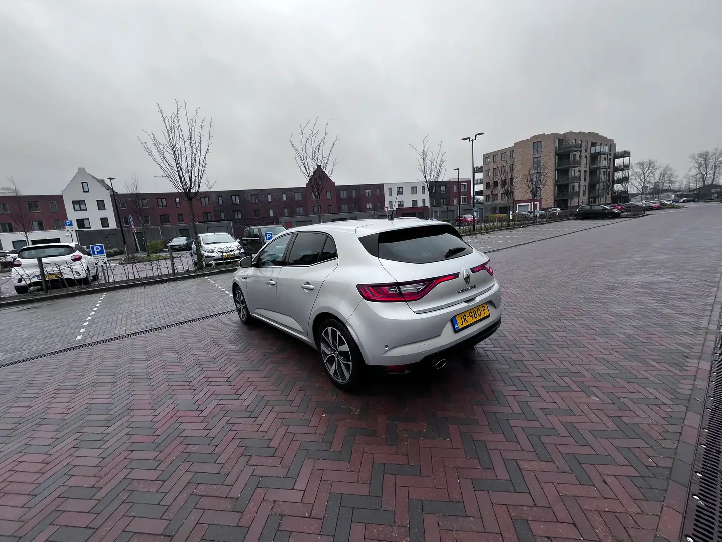 Renault Megane Megane 1.2 TCe Bose Grijs - 1