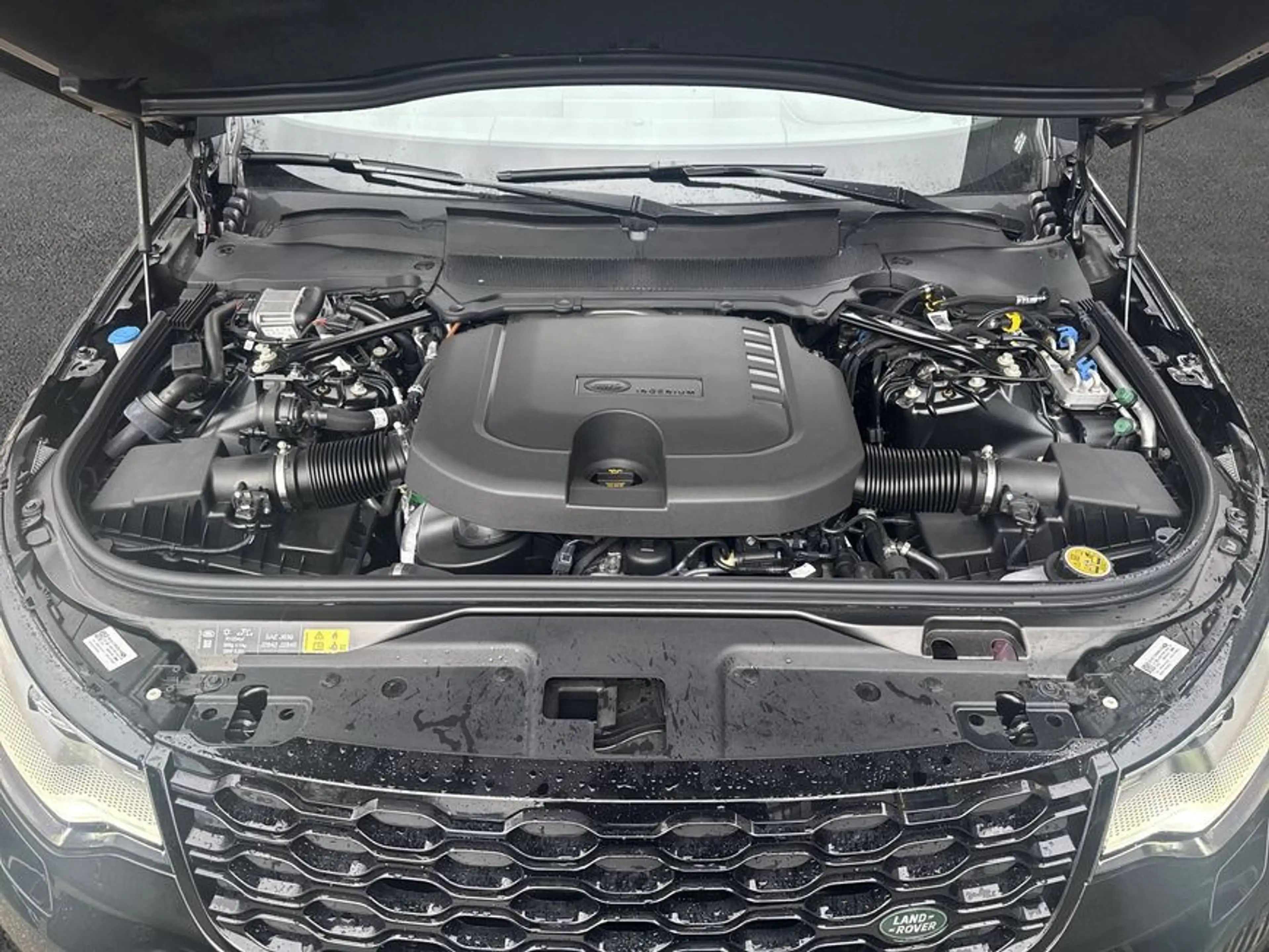 Land Rover Discovery D350 Dynamic HSE — photo 10