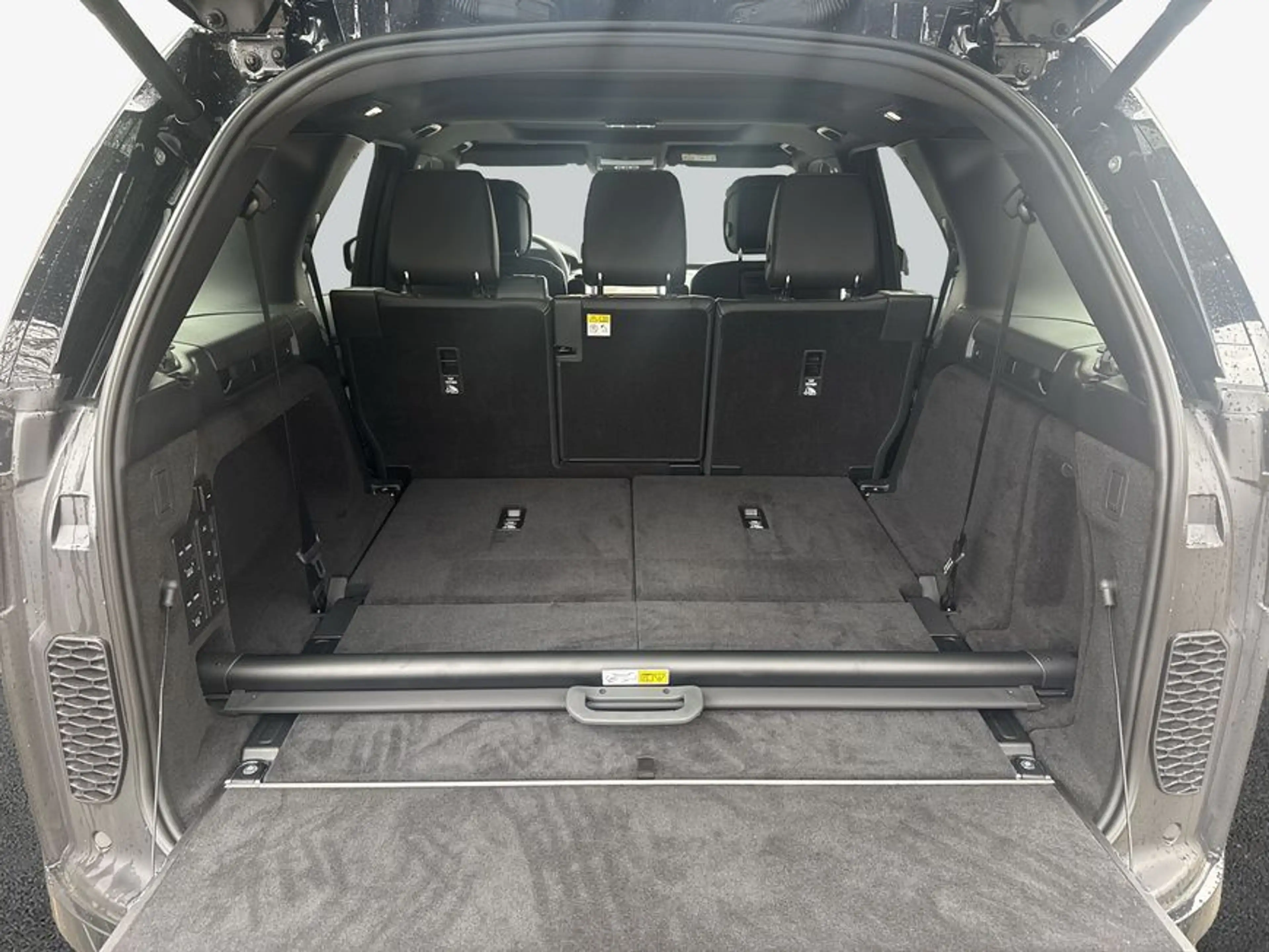 Land Rover Discovery D350 Dynamic HSE — photo 11