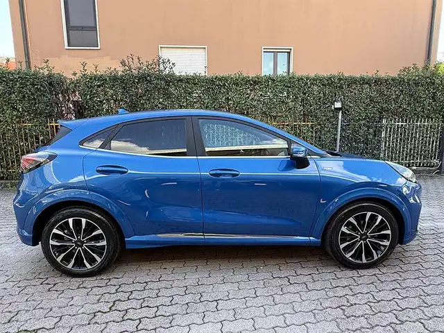 Ford Puma view 4