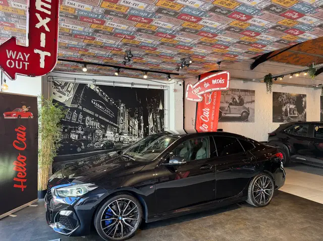 BMW 235 Gran Coupé M235iXAS OPF * PACK M * HARMAN KARDON * CUIRS * CARNET FULL * GARANTIE