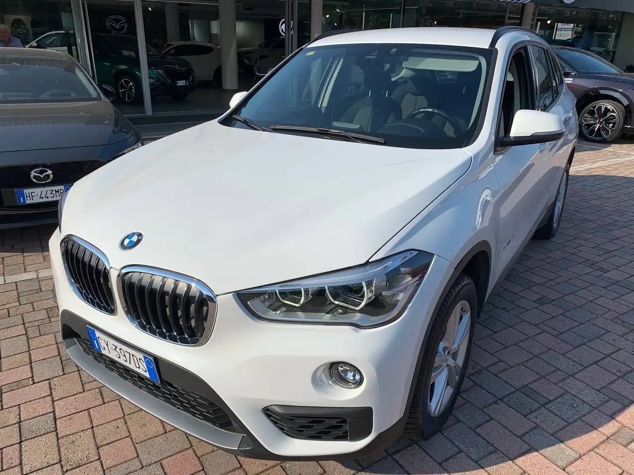 BMW X1 sdrive18d Advantage auto — photo 1 of 15