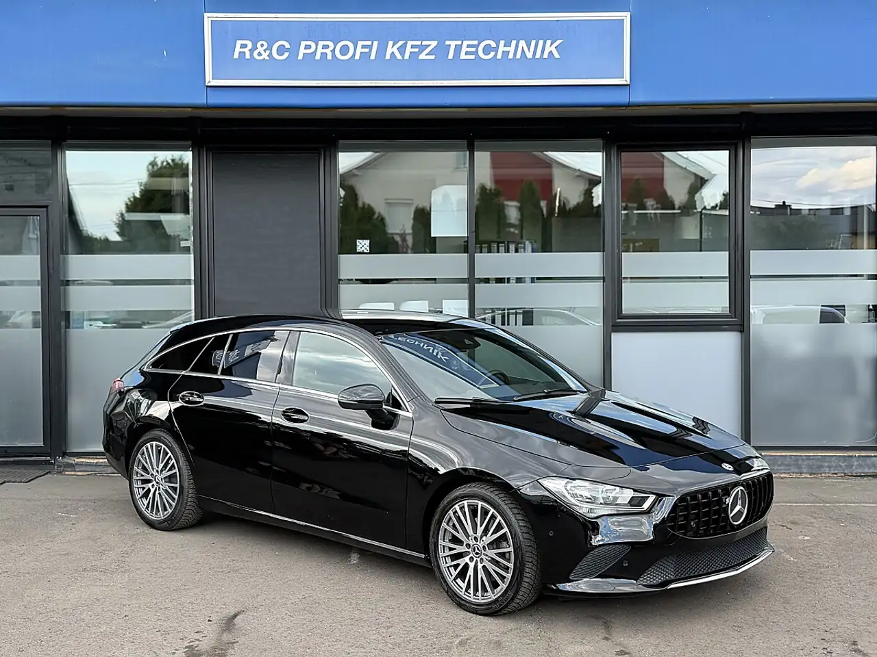 Mercedes-Benz CLA 220