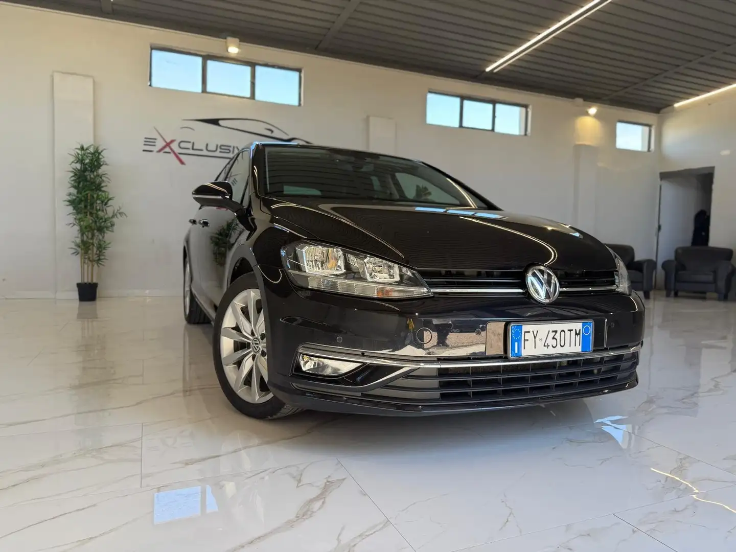 Volkswagen Golf Golf VII 2019   *NEOPATETATI* FULL Zwart - 1