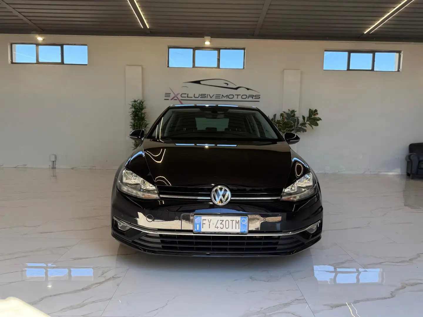 Volkswagen Golf Golf VII 2019   *NEOPATETATI* FULL Zwart - 2