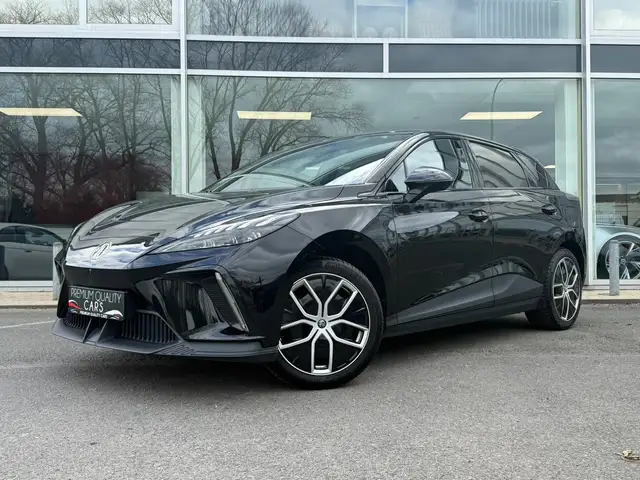 MG MG4 64 kWh LUXURY / 360°CAM / CARPLAY / ZETEL&STUURVR