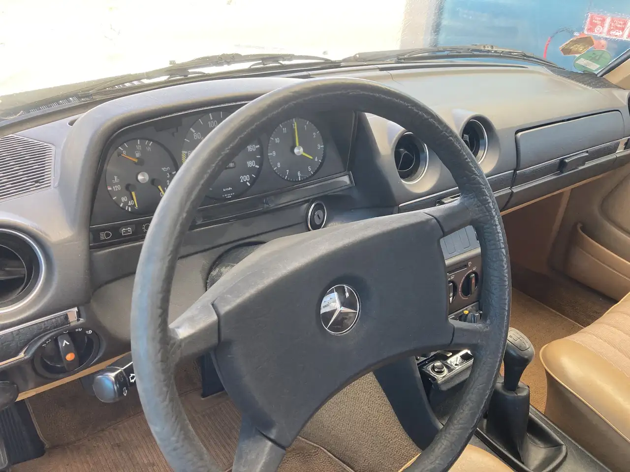 Mercedes-Benz E 200 w 123, foto 8