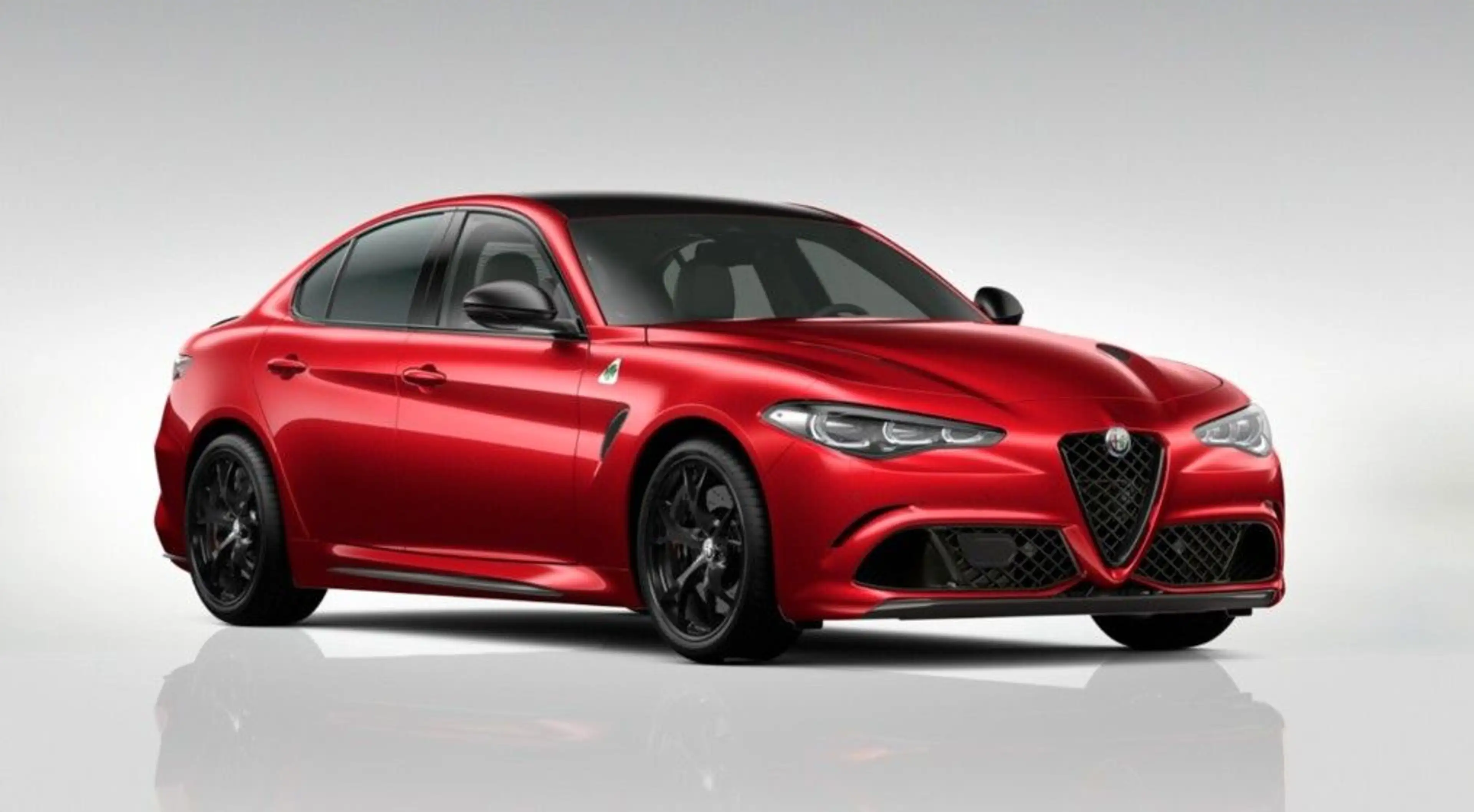 Alfa Romeo Giulia QUADRIFOGLIO Sparco, Akrapovic Carbondach