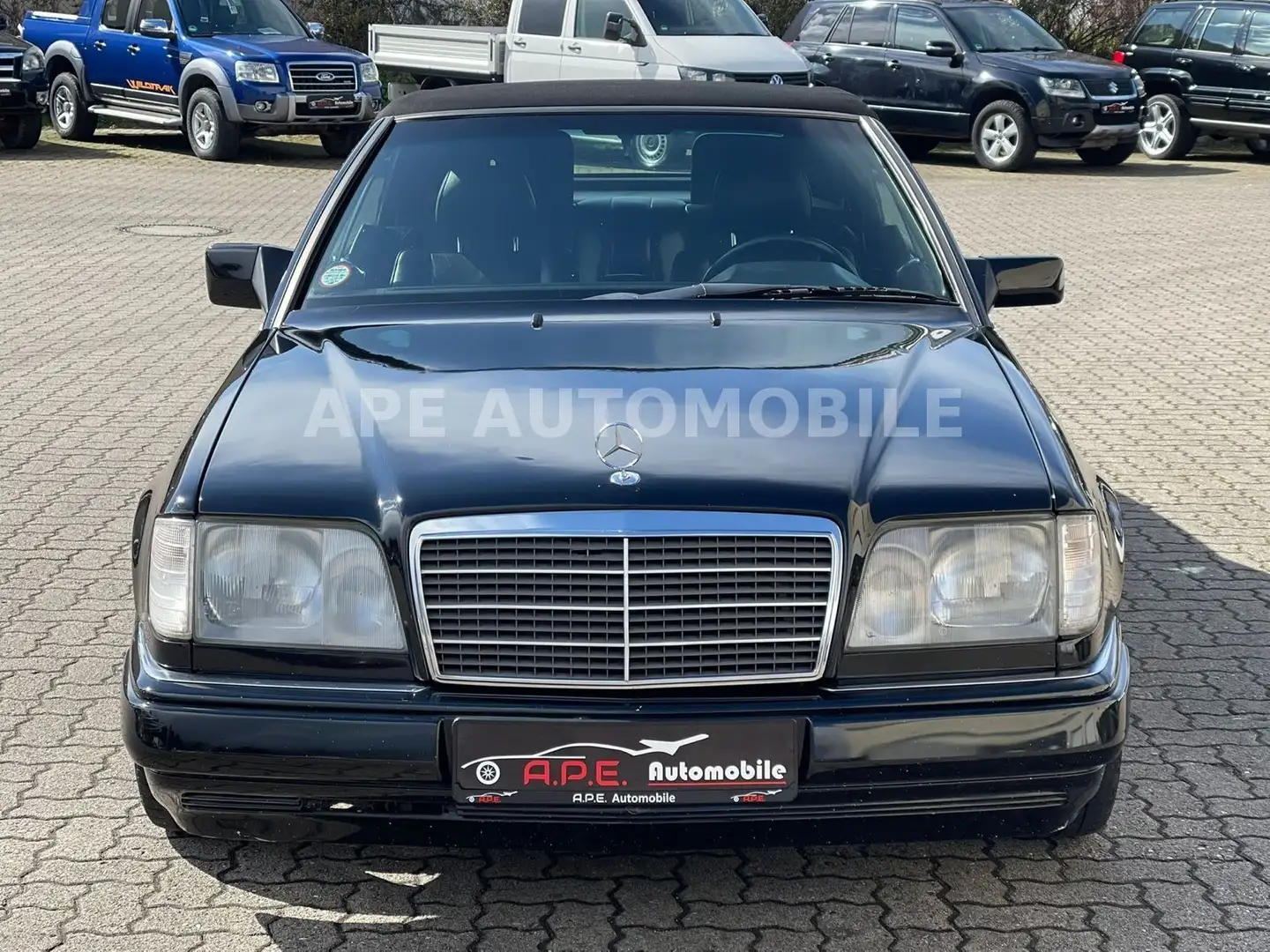 Mercedes-Benz E 220 W124 E220 Cabrio Klima Automatik 040 Schwarz Noir - 2