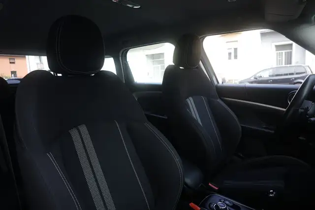 Mini Countryman view 6