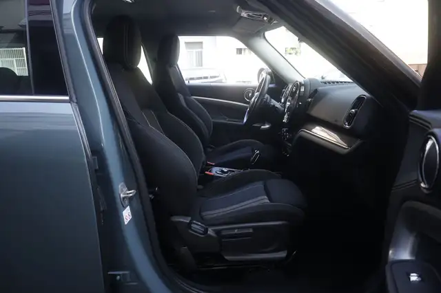 Mini Countryman view 11
